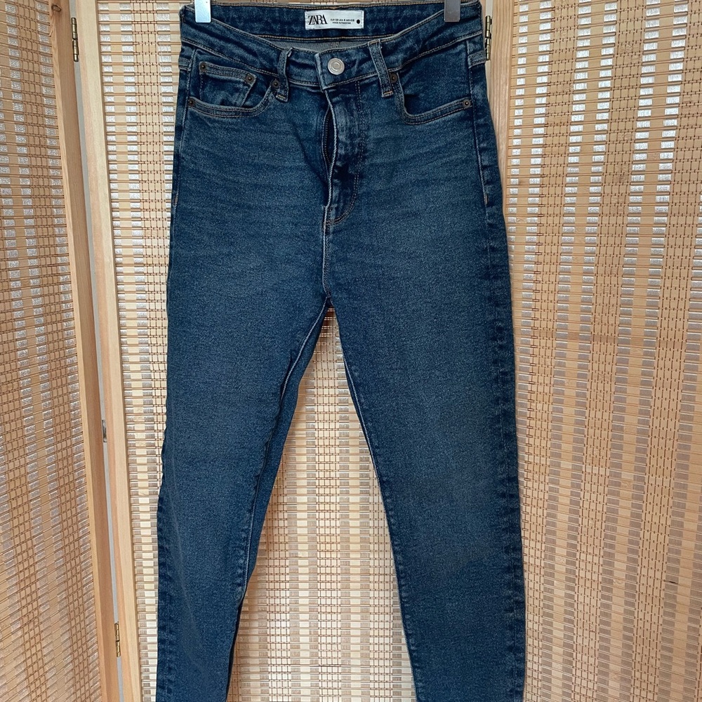 Zara Women's Dark Blue Jeans